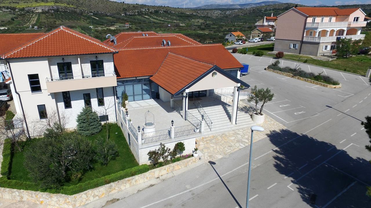 B&B Ave Maria Vrpolje ภายนอก รูปภาพ